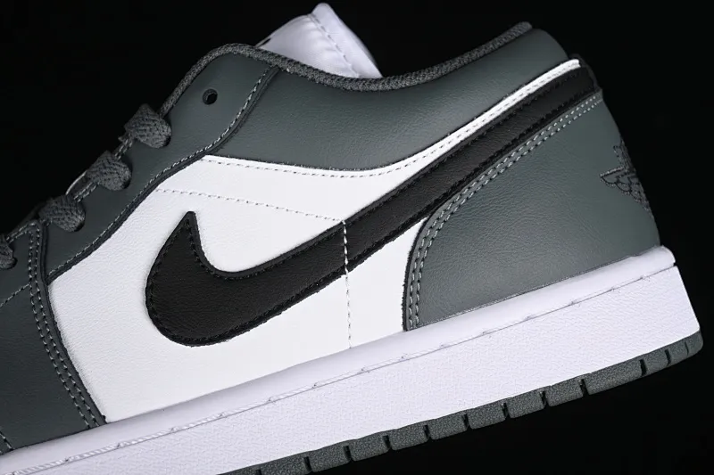 All categories Air Jordan Jordan series basketball shoes Air Jordan 1 Low Air Jordan 1 Low AJ1 Joe 1 black and gray low-top cultural basketball shoes 553560-152
